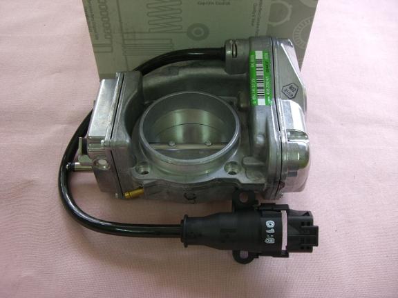 M104　エンジン　スロットルアクチェーター（000-141-5725）